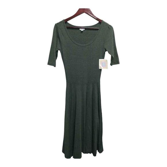 NWT Short sleeve green dress with tribal design by LuLaRoe Size XS - Picture 1 of 3